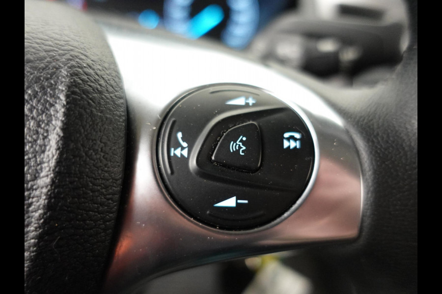 Ford Transit Connect 100pk Automaat L2 Trend Navigatie Camera Parkeersensoren Cruise control 3 Zits