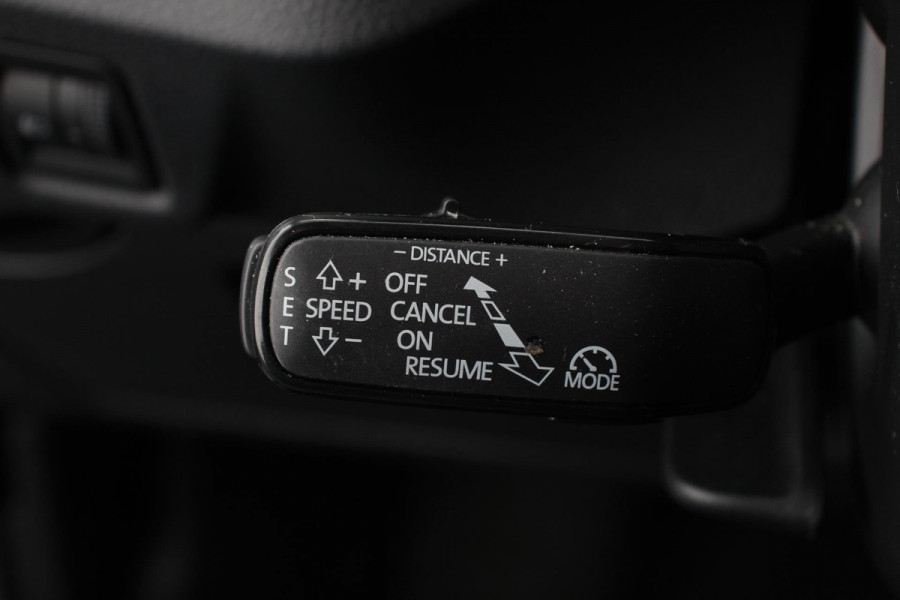Škoda Kamiq 1.0 TSI 110pk DSG Tour de France Navigatie Apple Carplay/Android Auto Cimate Control Camera Parkeer sensoren Led Adaptive Cruise Control