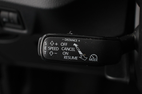 Škoda Kamiq 1.0 TSI 110pk DSG Tour de France Navigatie Apple Carplay/Android Auto Cimate Control Camera Parkeer sensoren Led Adaptive Cruise Control