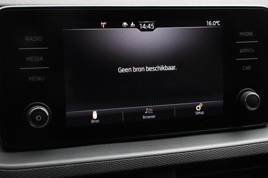 Škoda Kamiq 1.0 TSI 110pk DSG Tour de France Navigatie Apple Carplay/Android Auto Cimate Control Camera Parkeer sensoren Led Adaptive Cruise Control