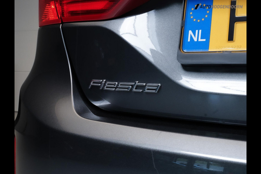 Ford Fiesta 1.0 EcoBoost Sport (APPLE CARPLAY,LED VERLICHTING,CLIMATE,CRUISE,PARKEERSENSOREN,SPORTSTOELEN,TOPCONDITIE)