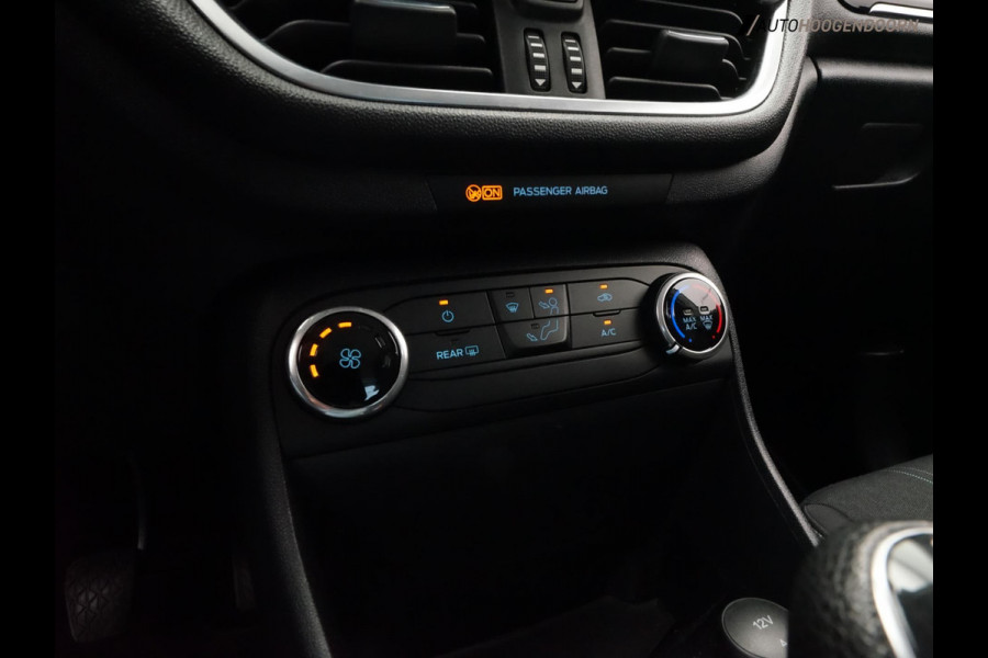 Ford Fiesta 1.0 EcoBoost Sport (APPLE CARPLAY,LED VERLICHTING,CLIMATE,CRUISE,PARKEERSENSOREN,SPORTSTOELEN,TOPCONDITIE)