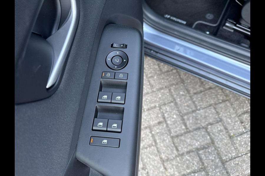 Hyundai Kona 1.6 GDI HEV Comfort Smart