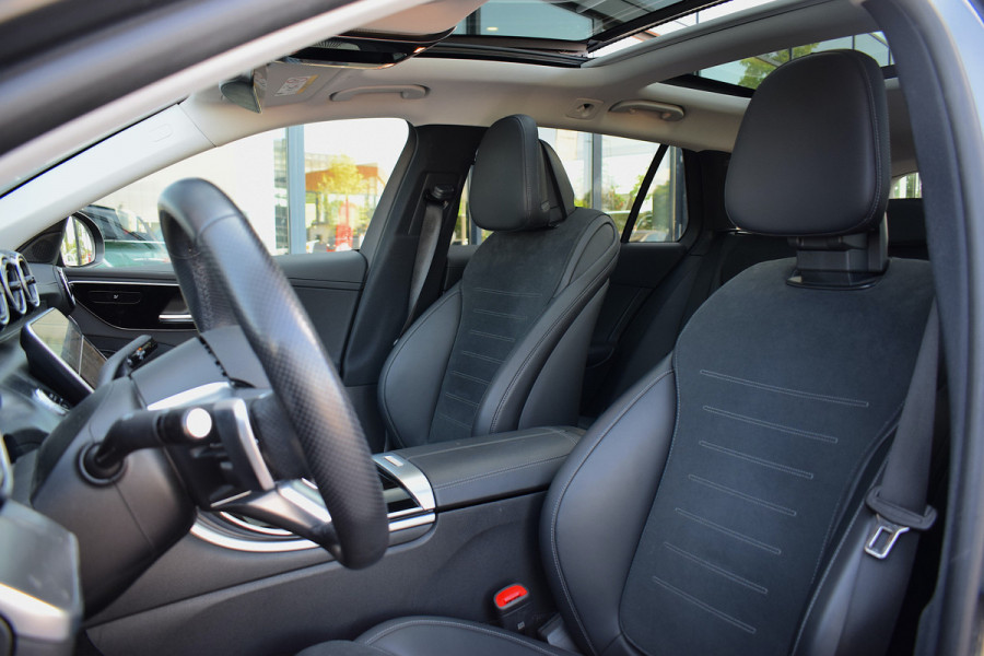 Mercedes-Benz C-Klasse Estate 180 AMG Line | Pano | Burmester | Leer/ Alcantara | Virtual
