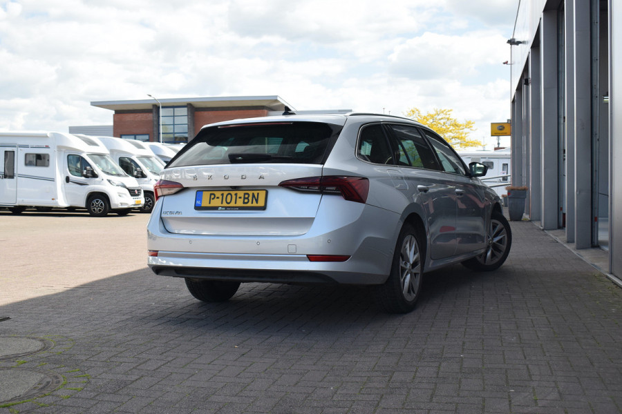 Škoda Octavia Combi 1.5 TSI First Edition | Apple CarPlay | Stoelverw. | Virtual | Camera