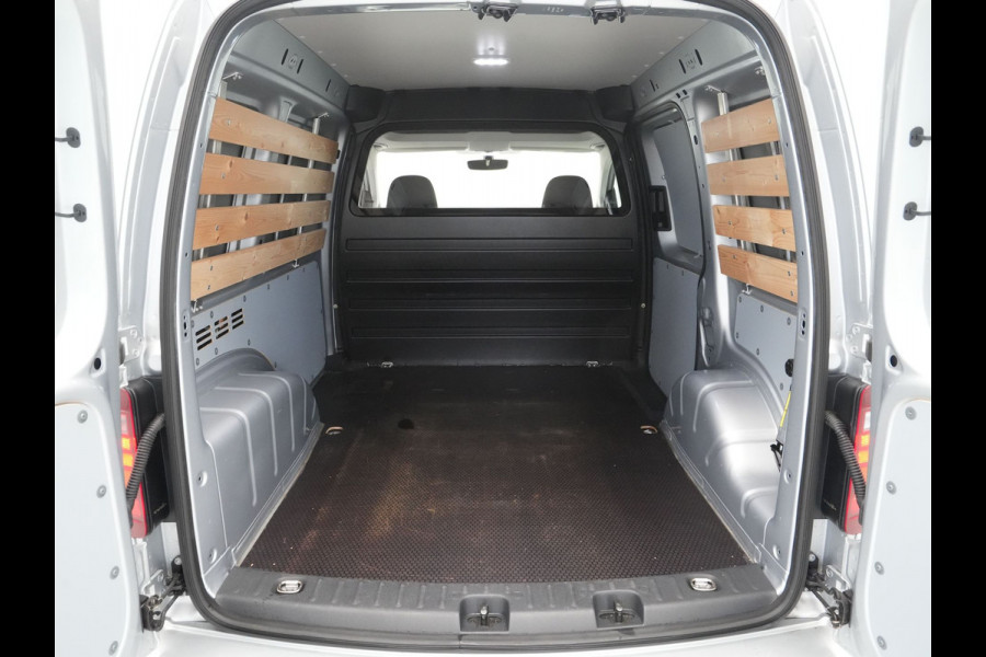 Volkswagen Caddy 2.0 TDI L1H1 BMT C-Edition Navigatie PDC 17"lm velgen LED Carplay ACC