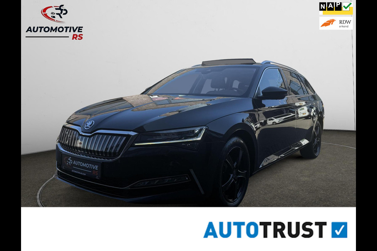 Škoda Superb Combi 1.4 TSI Plug-in Hybride Trekhaak | Pano Dak | Lederen Interieur | Camera | Sfeerverlichting BTW Auto Škoda Superb Combi 1.4 TSI Plug-in Hybride Trekhaak | Pano Dak | Lederen Interieur | Camera | Sfeerverlichting BTW Auto