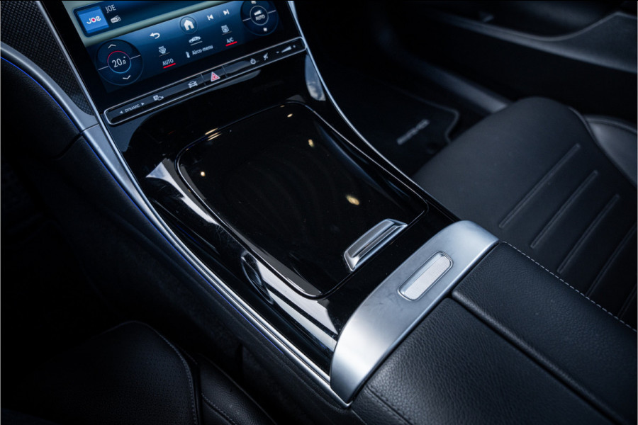 Mercedes-Benz C-Klasse 300 AMG Line - Panorama | Burmester | Cruise Control | Camera