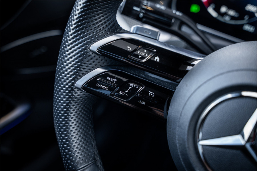Mercedes-Benz C-Klasse 300 AMG Line - Panorama | Burmester | Cruise Control | Camera