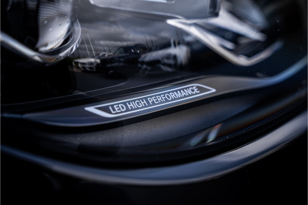Mercedes-Benz C-Klasse 300 AMG Line - Panorama | Burmester | Cruise Control | Camera
