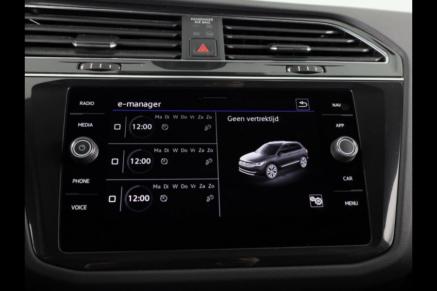 Volkswagen Tiguan 1.4 TSI eHybrid R-Line Business 245PK | Panoramadak | Winterpakket | Trekhaak | Keyless entry | Black Style