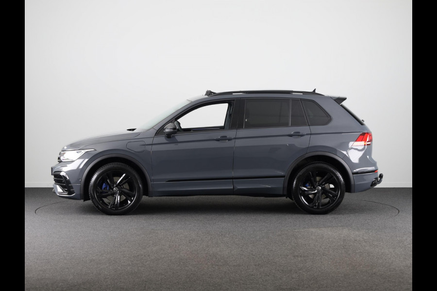 Volkswagen Tiguan 1.4 TSI eHybrid R-Line Business 245PK | Panoramadak | Winterpakket | Trekhaak | Keyless entry | Black Style