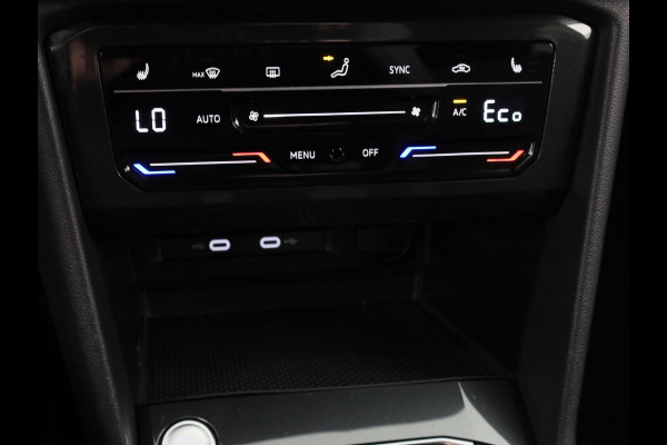 Volkswagen Tiguan 1.4 TSI eHybrid R-Line Business 245PK | Panoramadak | Winterpakket | Trekhaak | Keyless entry | Black Style