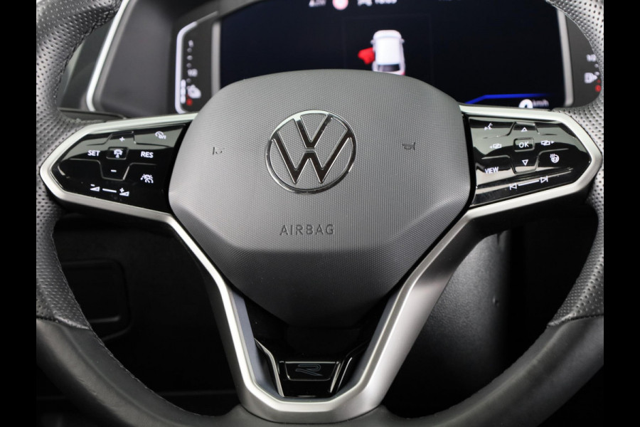 Volkswagen Tiguan 1.4 TSI eHybrid R-Line Business 245PK | Panoramadak | Winterpakket | Trekhaak | Keyless entry | Black Style