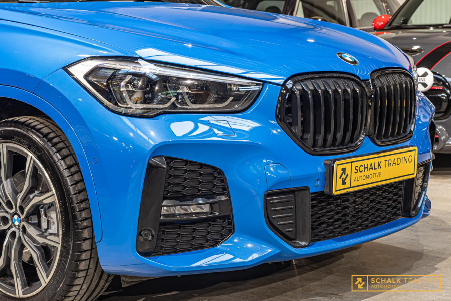 BMW X1 XDrive25e High Executive|M-sport|Pano|Trekhaak|E-stoe