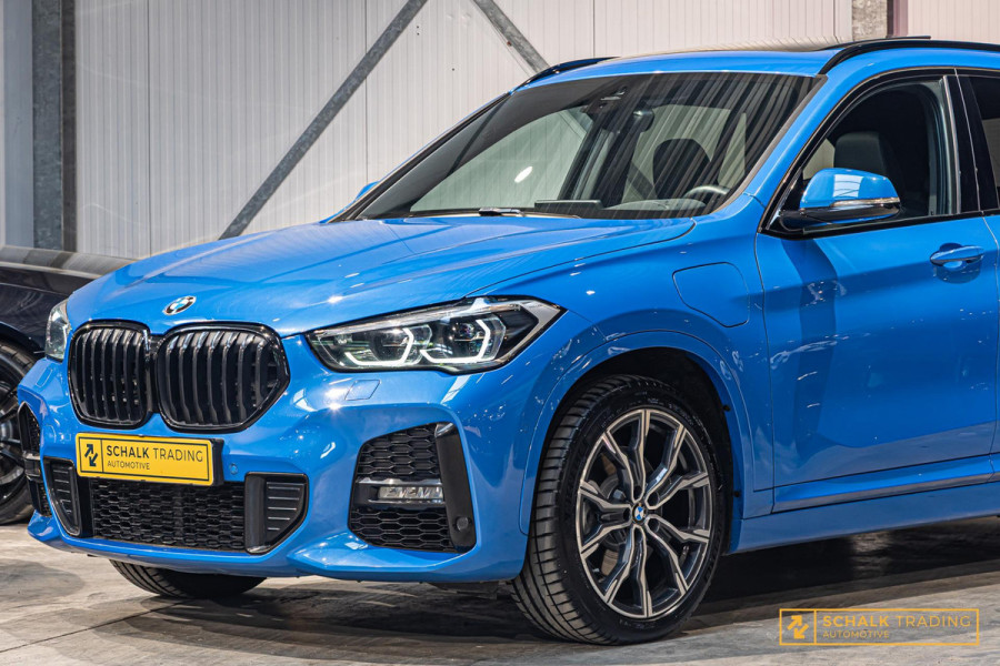 BMW X1 XDrive25e High Executive|M-sport|Pano|Trekhaak|E-stoe