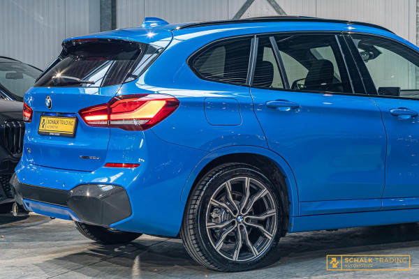 BMW X1 XDrive25e High Executive|M-sport|Pano|Trekhaak|E-stoe