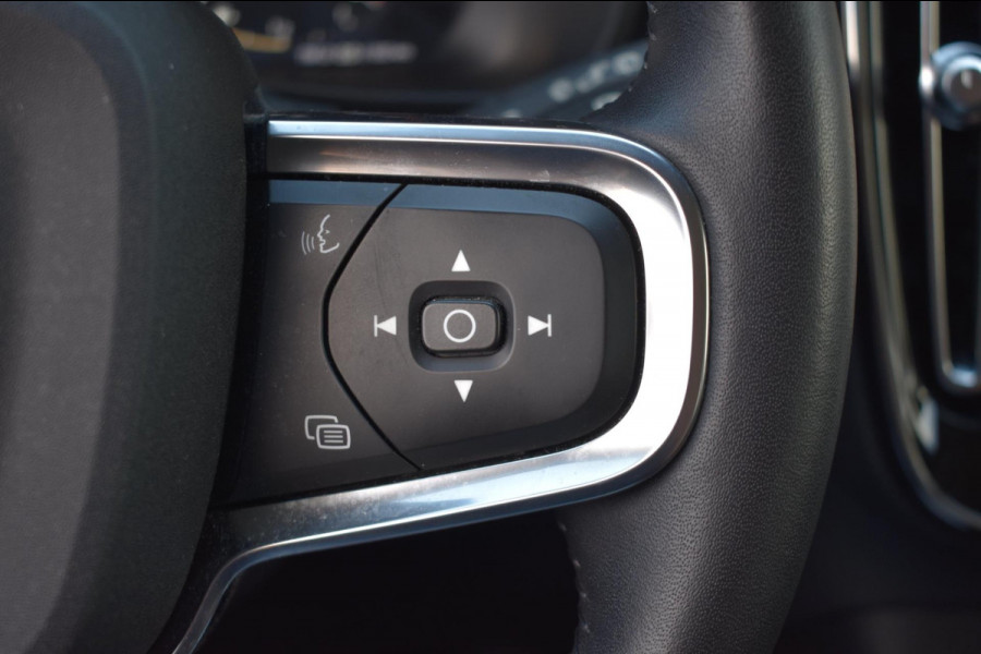 Volvo XC40 1.5 T2 | TREKHAAK | CAMERA | APPLE CARPLAY | ANDROID AUTO | ADAPTIEVE CRUISE CONTROLE | NAP | DEALER ONDERHOUDEN