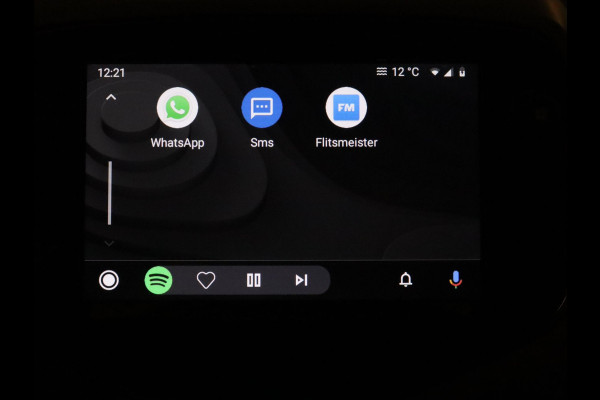 Toyota Yaris 1.5 HYBRID BI-TONE SILVERLINE AUTOMAAT CLOUD NAVI APPLE & ANDROID.CAMERA.TOYOTA GARANTIE TOT 2031 !!