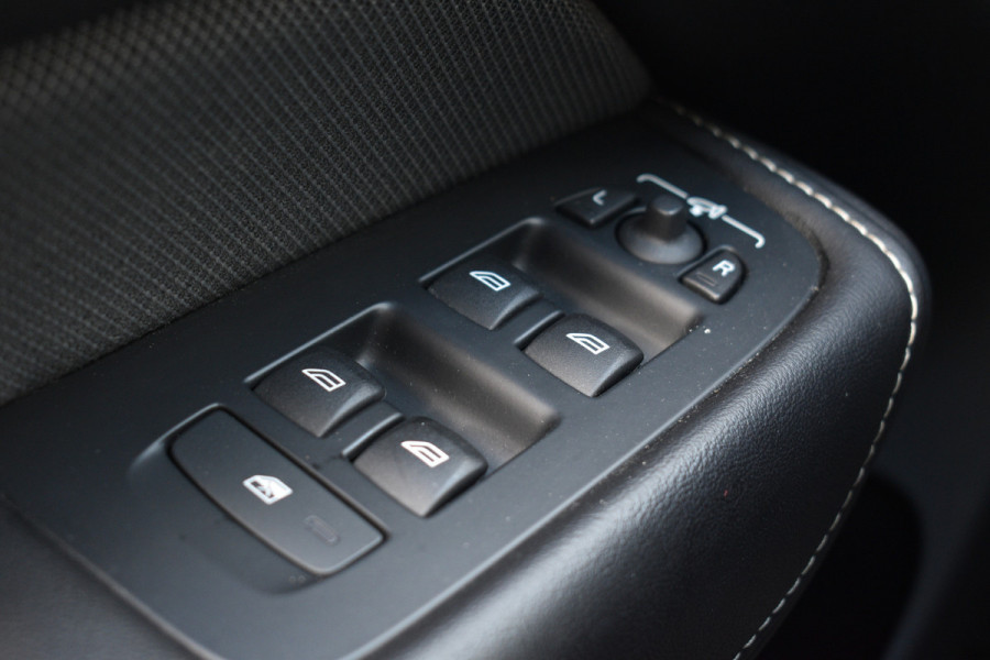 Volvo XC60 T8 AWD Polestar Engineered | 360 camera | Pano | Stuur&stoel verwarming | Head-up |