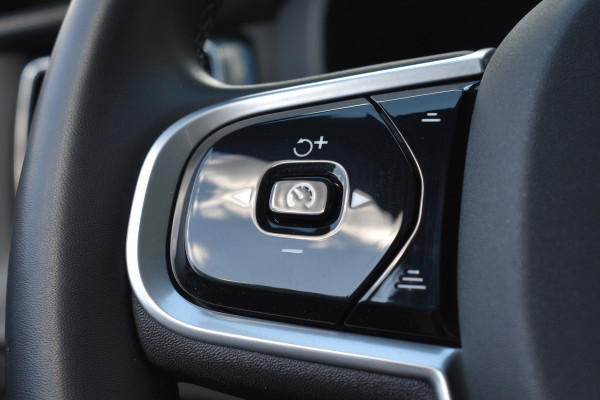 Volvo XC60 T8 AWD Polestar Engineered | 360 camera | Pano | Stuur&stoel verwarming | Head-up |