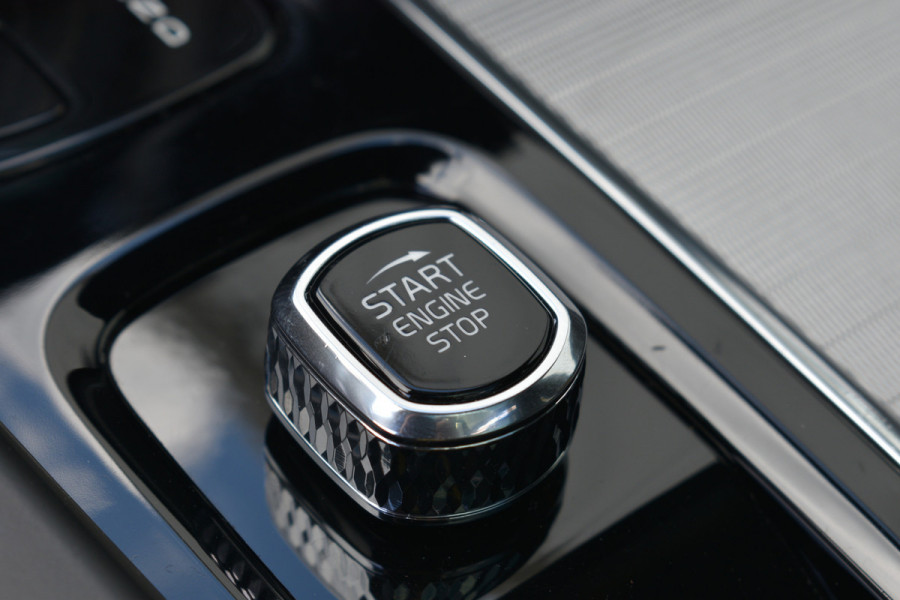 Volvo XC60 T8 AWD Polestar Engineered | 360 camera | Pano | Stuur&stoel verwarming | Head-up |