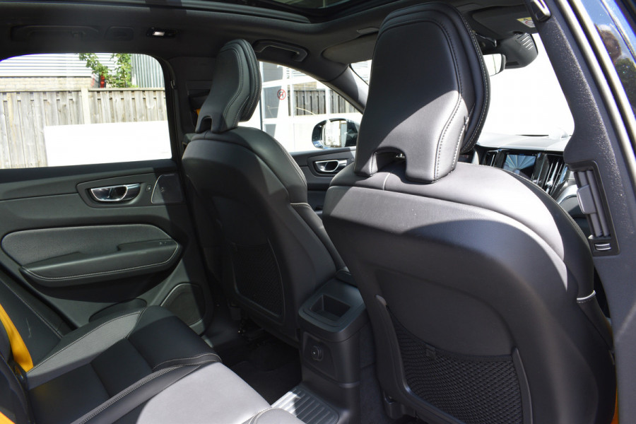 Volvo XC60 T8 AWD Polestar Engineered | 360 camera | Pano | Stuur&stoel verwarming | Head-up |