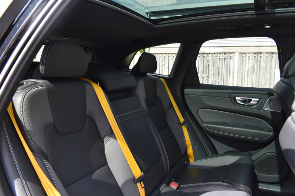 Volvo XC60 T8 AWD Polestar Engineered | 360 camera | Pano | Stuur&stoel verwarming | Head-up |