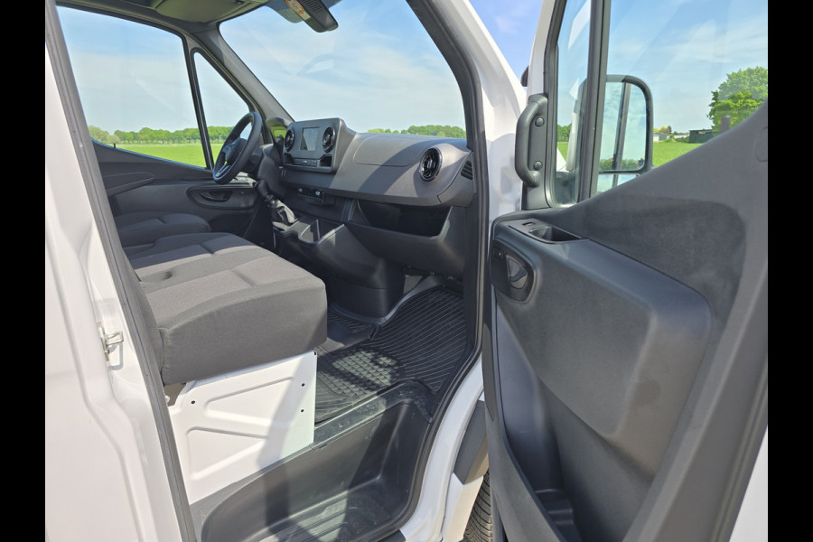 Mercedes-Benz Sprinter 315 1.9 CDI L3 H2 RWD - 150 Pk - Euro 6 - Navi - ParkeerCamera - MBUX -