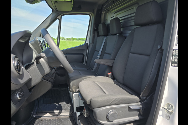 Mercedes-Benz Sprinter 315 1.9 CDI L3 H2 RWD - 150 Pk - Euro 6 - Navi - ParkeerCamera - MBUX -