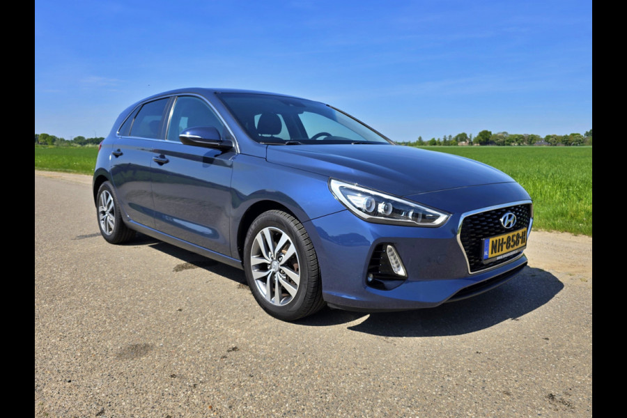 Hyundai i30 1.0 T-GDI First Edition - 120 Pk - Euro 6 - Navi - ParkeerCamera - AppleCarplay AndroidAuto