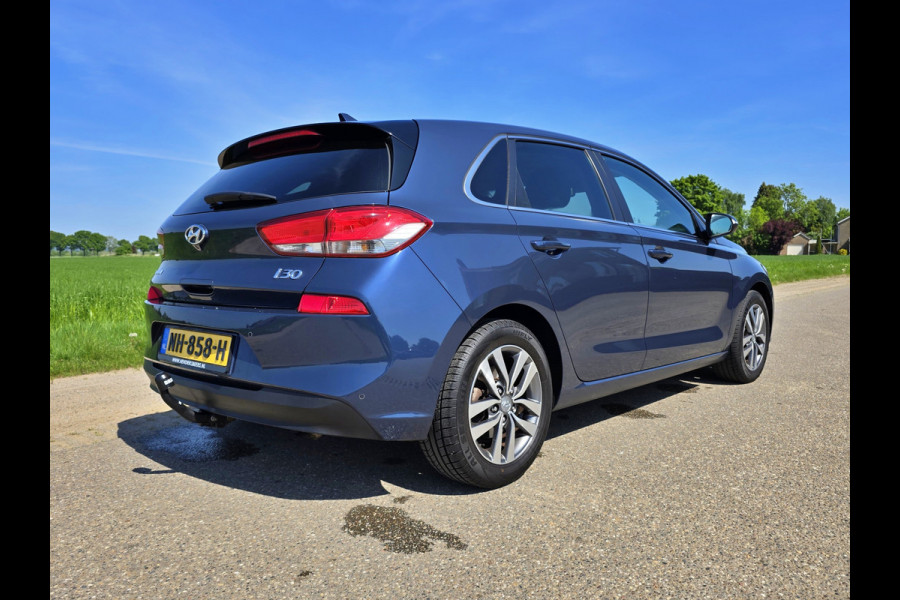 Hyundai i30 1.0 T-GDI First Edition - 120 Pk - Euro 6 - Navi - ParkeerCamera - AppleCarplay AndroidAuto