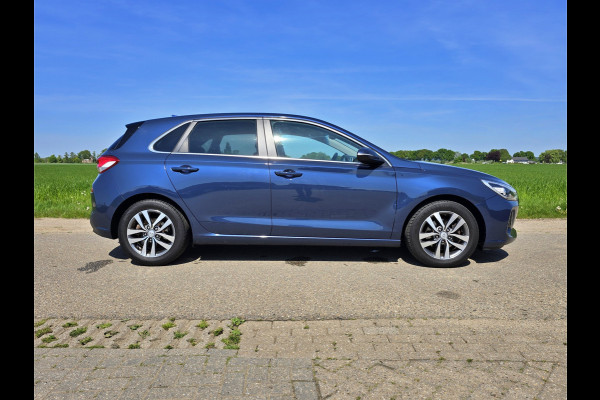 Hyundai i30 1.0 T-GDI First Edition - 120 Pk - Euro 6 - Navi - ParkeerCamera - AppleCarplay AndroidAuto