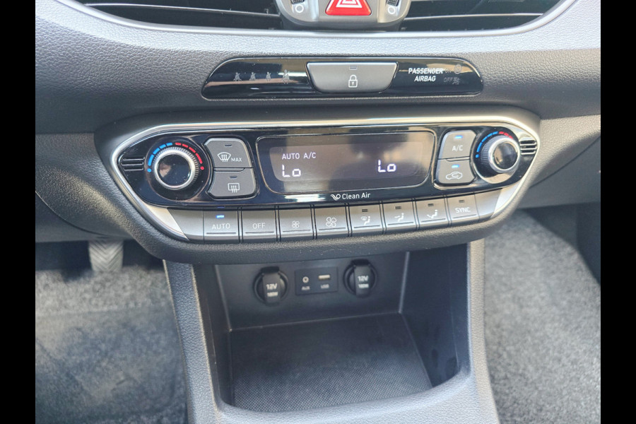 Hyundai i30 1.0 T-GDI First Edition - 120 Pk - Euro 6 - Navi - ParkeerCamera - AppleCarplay AndroidAuto