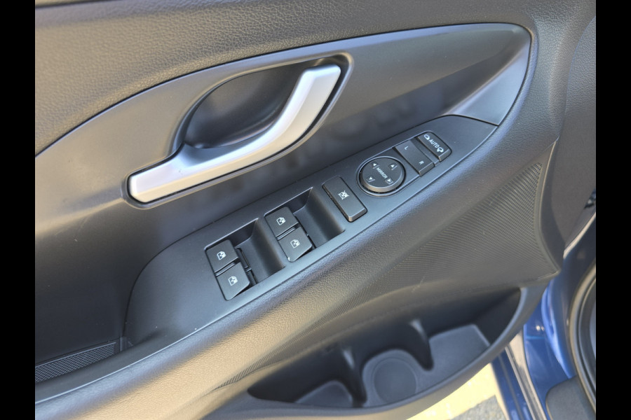 Hyundai i30 1.0 T-GDI First Edition - 120 Pk - Euro 6 - Navi - ParkeerCamera - AppleCarplay AndroidAuto