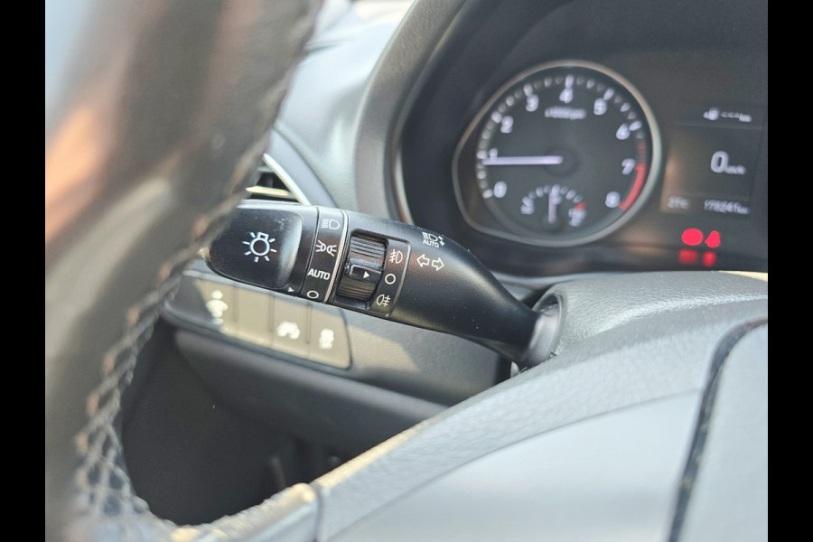 Hyundai i30 1.0 T-GDI First Edition - 120 Pk - Euro 6 - Navi - ParkeerCamera - AppleCarplay AndroidAuto