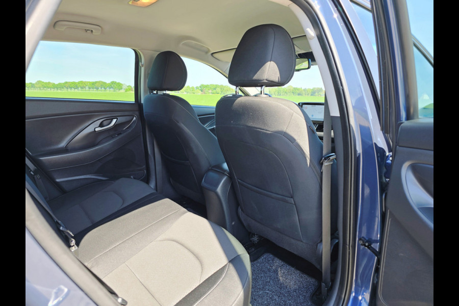 Hyundai i30 1.0 T-GDI First Edition - 120 Pk - Euro 6 - Navi - ParkeerCamera - AppleCarplay AndroidAuto