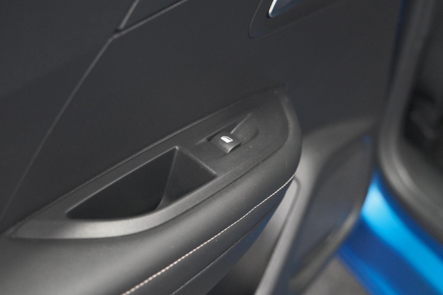 Peugeot 2008 PureTech 130 EAT8 Allure | 360 Camera | Dodehoekdetectie | Adaptieve Cruise Control