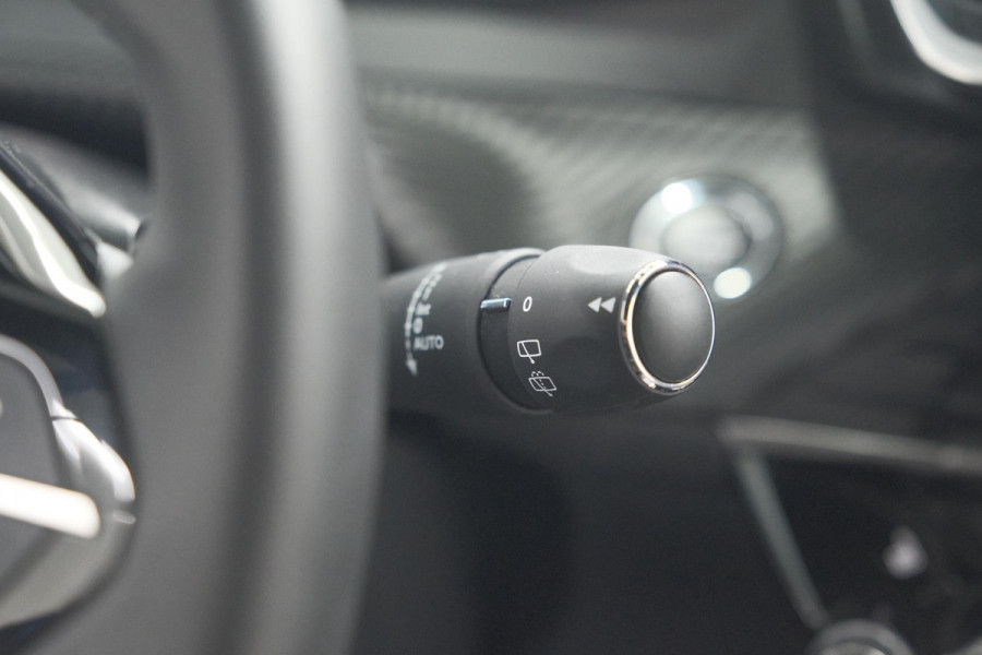 Peugeot 2008 PureTech 130 EAT8 Allure | 360 Camera | Dodehoekdetectie | Adaptieve Cruise Control