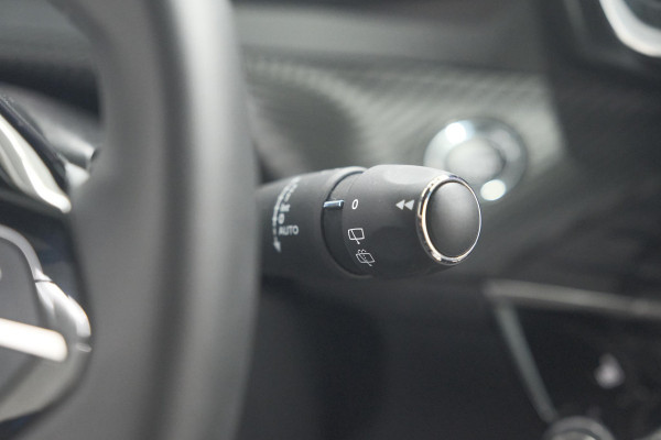 Peugeot 2008 PureTech 130 EAT8 Allure | 360 Camera | Dodehoekdetectie | Adaptieve Cruise Control