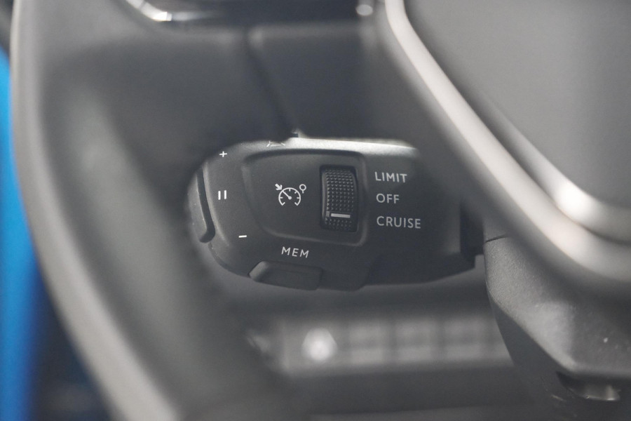 Peugeot 2008 PureTech 130 EAT8 Allure | 360 Camera | Dodehoekdetectie | Adaptieve Cruise Control