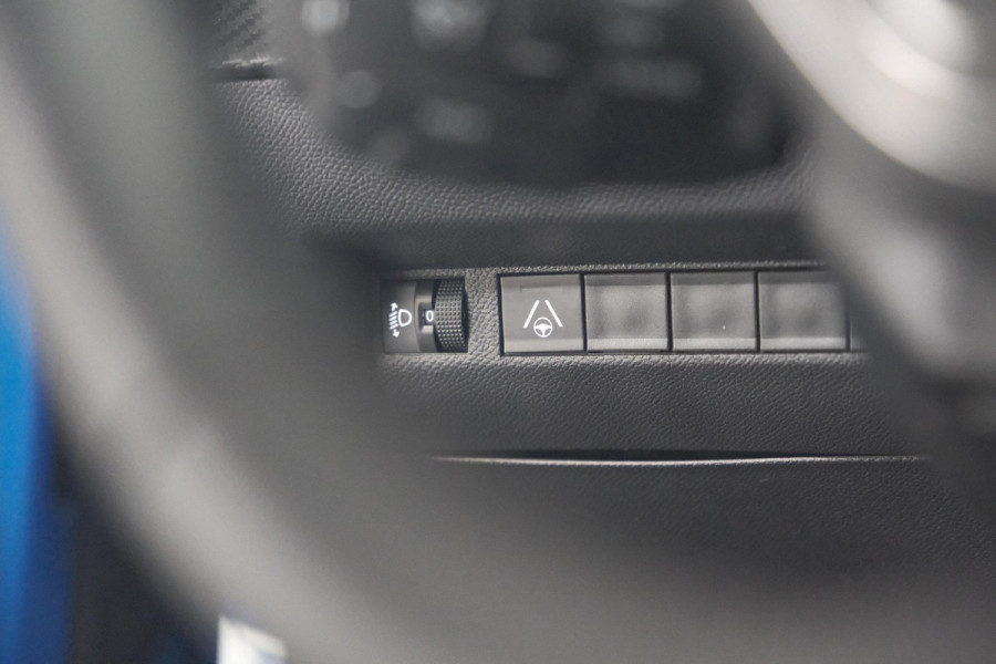 Peugeot 2008 PureTech 130 EAT8 Allure | 360 Camera | Dodehoekdetectie | Adaptieve Cruise Control