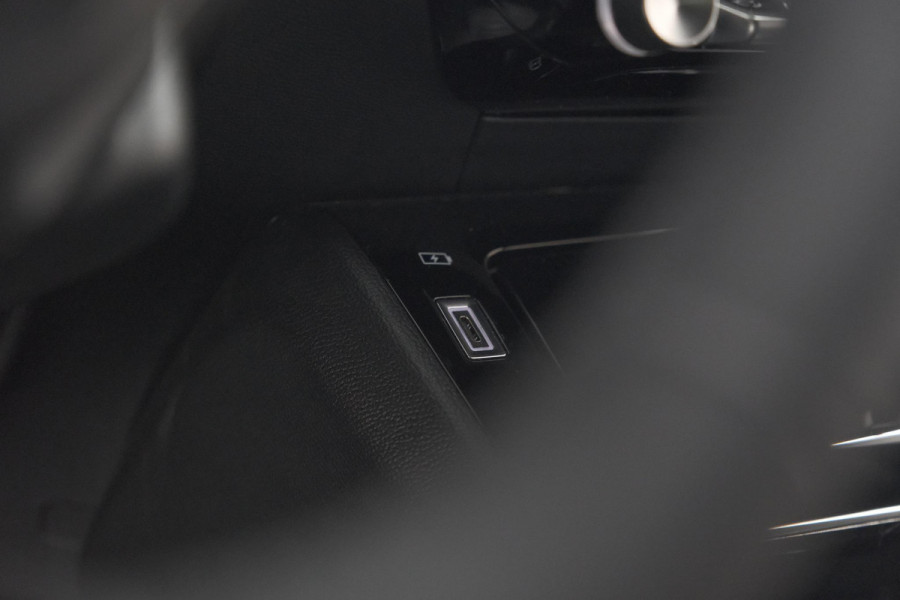 Peugeot 2008 PureTech 130 EAT8 Allure | 360 Camera | Dodehoekdetectie | Adaptieve Cruise Control