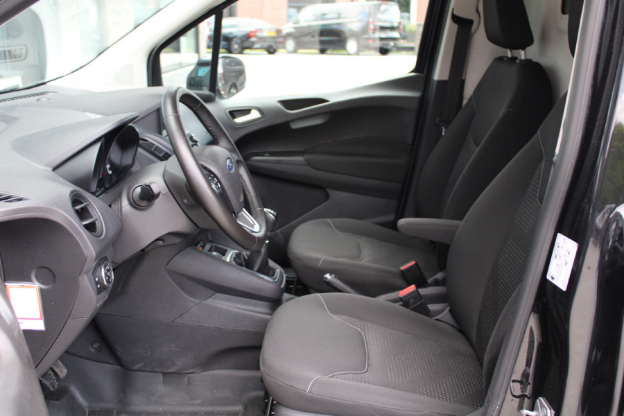 Ford Transit Courier 1.5 TDCI Limited 100pk - Navi - Camera - Betimmering - Stoelverwarming - Rijklaar