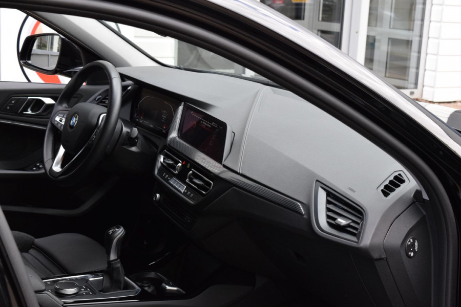 BMW 1-serie 116i|Orig.NL|17"|Sportstoel|Led|Digitaal|Carplay|