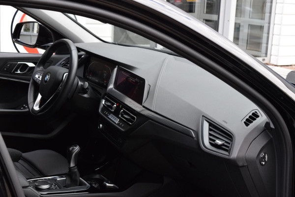 BMW 1-serie 116i|Orig.NL|17"|Sportstoel|Led|Digitaal|Carplay|