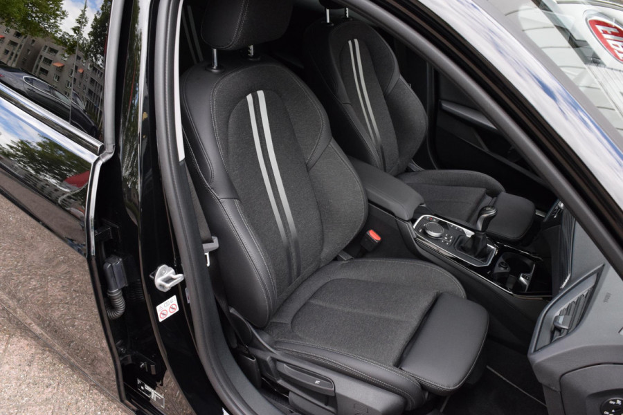 BMW 1-serie 116i|Orig.NL|17"|Sportstoel|Led|Digitaal|Carplay|