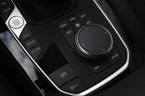 BMW 1-serie 116i|Orig.NL|17"|Sportstoel|Led|Digitaal|Carplay|