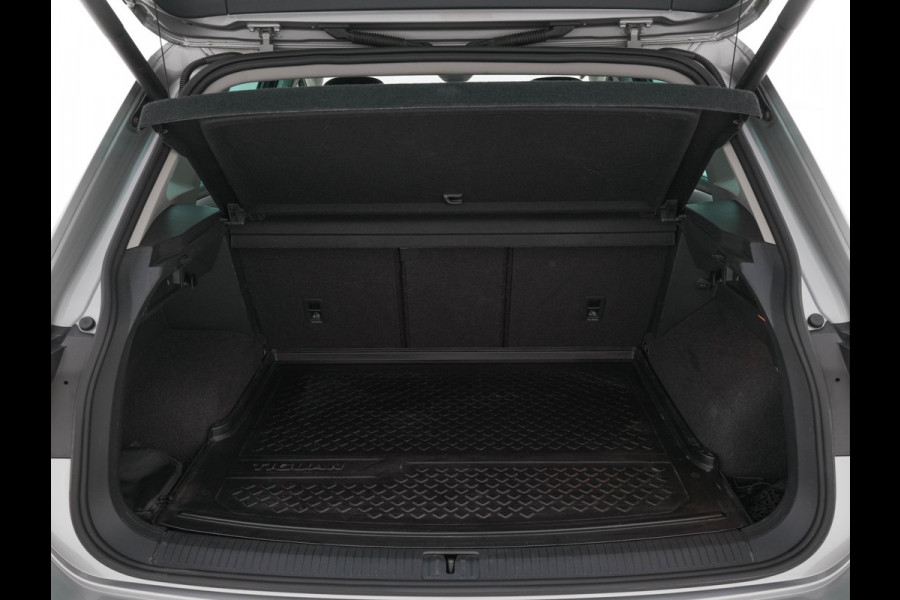 Volkswagen Tiguan 1.5 TSI ACT Comfortline Business *ADAPTIVE-CRUISE | NAVI-FULLMAP | KEYLESS | CAMERA | BLINDSPOT | COMFORT-SEATS | ECC | PDC | 17''ALU*