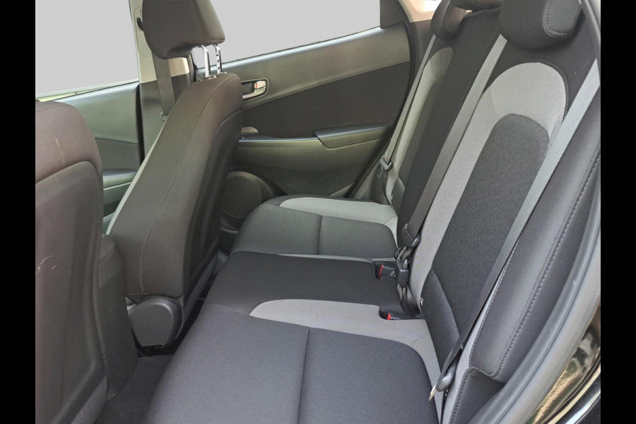 Hyundai Kona 1.0T Comfort 1e eigenaar | Dealer onderhouden | Trekhaak | Carplay/ Android Auto | All-Season